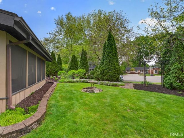 1723 Forest Downs Drive, Fort Wayne, IN 46815