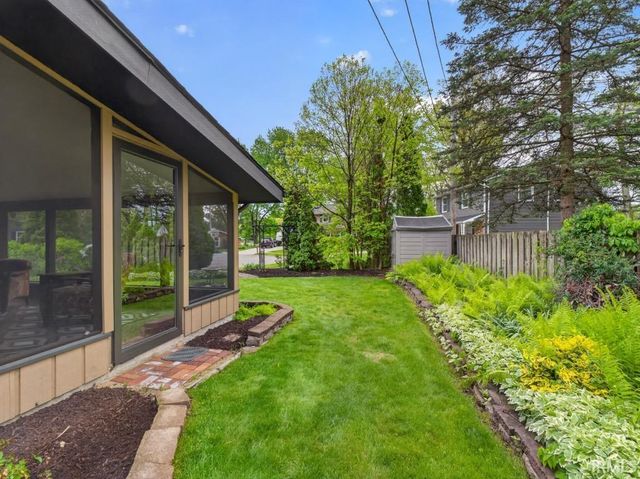 1723 Forest Downs Drive, Fort Wayne, IN 46815
