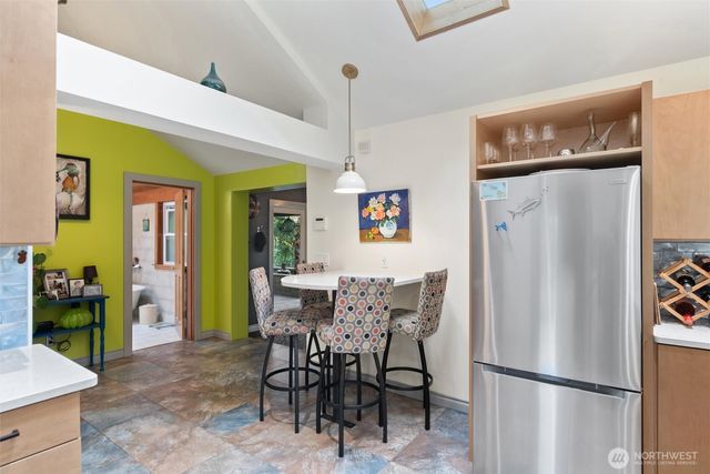 16107 Midvale Avenue N, Shoreline, WA 98133
