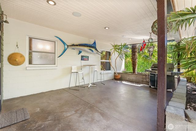 16107 Midvale Avenue N, Shoreline, WA 98133