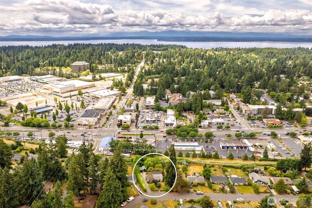 16107 Midvale Avenue N, Shoreline, WA 98133