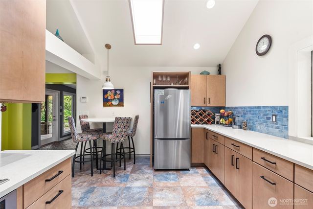 16107 Midvale Avenue N, Shoreline, WA 98133