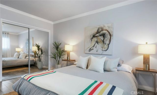 1950 Cloverfield Boulevard 15, Santa Monica, CA 90404