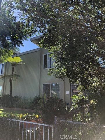 1950 Cloverfield Boulevard 15, Santa Monica, CA 90404