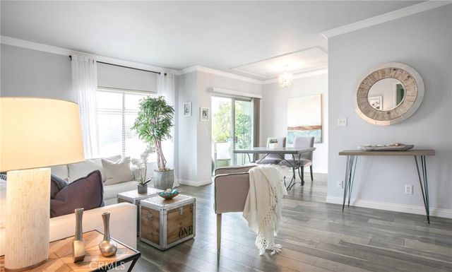 1950 Cloverfield Boulevard 15, Santa Monica, CA 90404