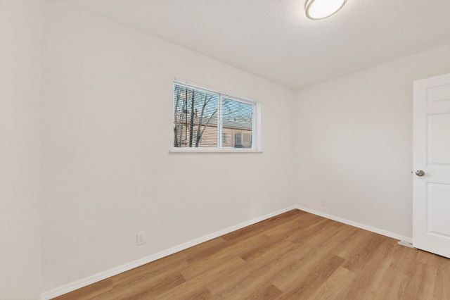 8320 Trumbull Avenue SE, Albuquerque, NM 87108