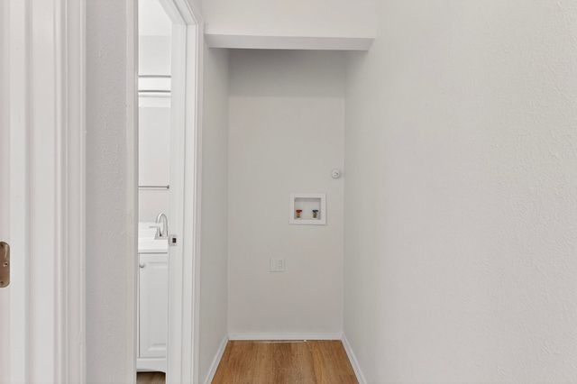 8320 Trumbull Avenue SE, Albuquerque, NM 87108