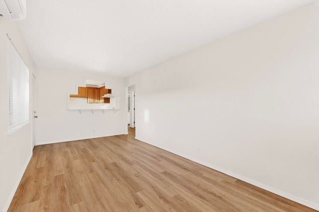 8320 Trumbull Avenue SE, Albuquerque, NM 87108