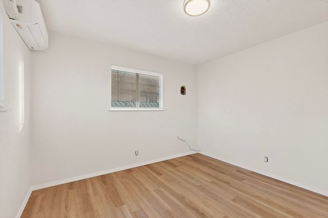 8320 Trumbull Avenue SE, Albuquerque, NM 87108