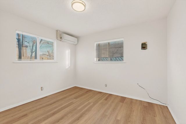 8320 Trumbull Avenue SE, Albuquerque, NM 87108