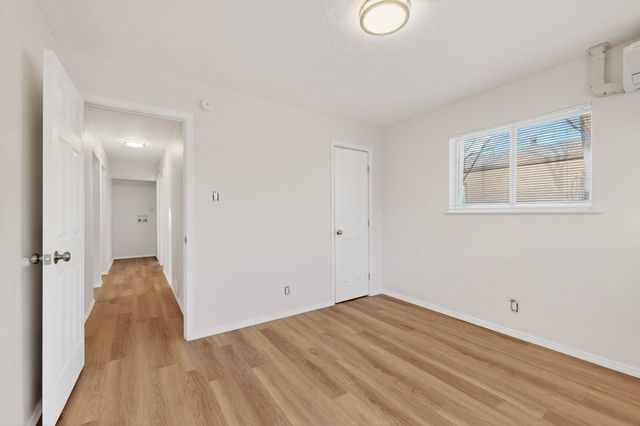 8320 Trumbull Avenue SE, Albuquerque, NM 87108