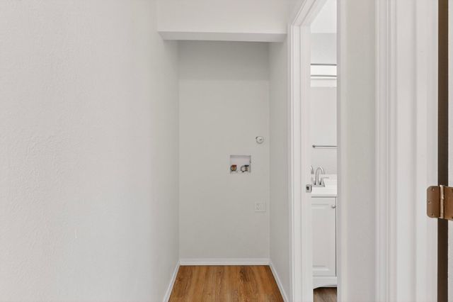 8320 Trumbull Avenue SE, Albuquerque, NM 87108