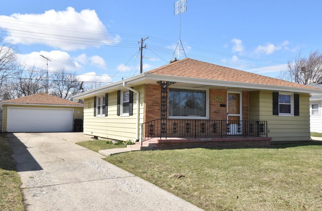 824 Ohio STREET, Racine, WI 53405