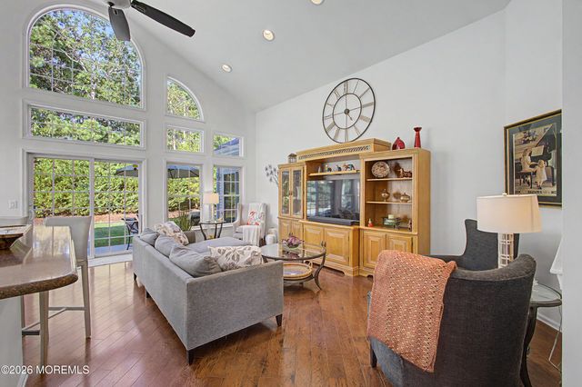 25 Kings North Road, Jackson, NJ 08527