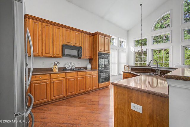 25 Kings North Road, Jackson, NJ 08527