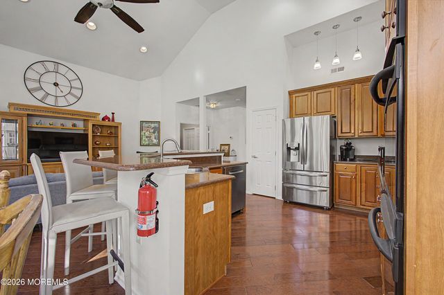 25 Kings North Road, Jackson, NJ 08527