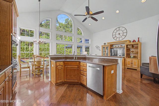 25 Kings North Road, Jackson, NJ 08527
