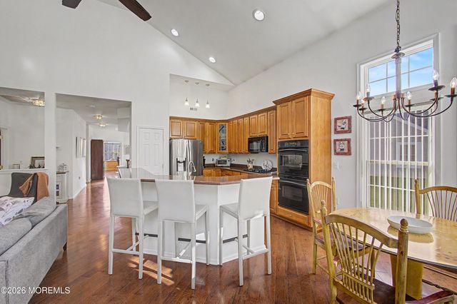 25 Kings North Road, Jackson, NJ 08527
