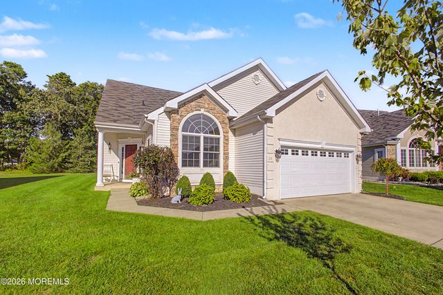 25 Kings North Road, Jackson, NJ 08527