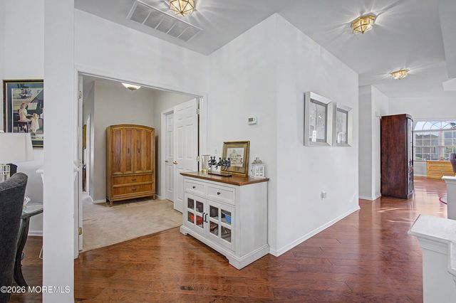 25 Kings North Road, Jackson, NJ 08527