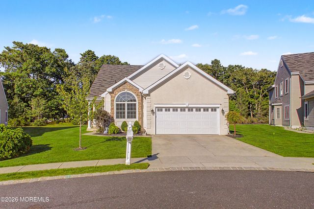 25 Kings North Road, Jackson, NJ 08527
