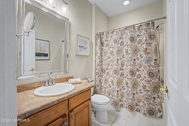 25 Kings North Road, Jackson, NJ 08527