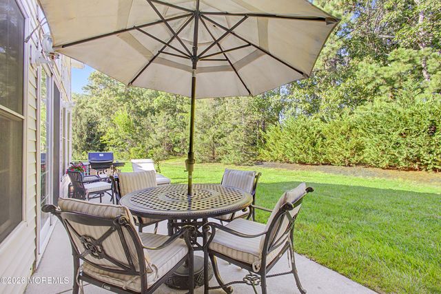 25 Kings North Road, Jackson, NJ 08527