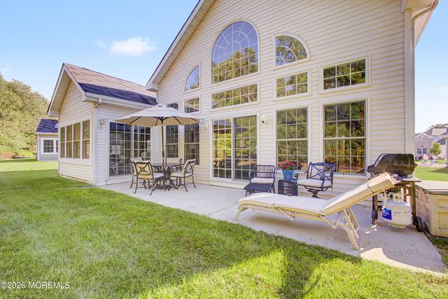 25 Kings North Road, Jackson, NJ 08527