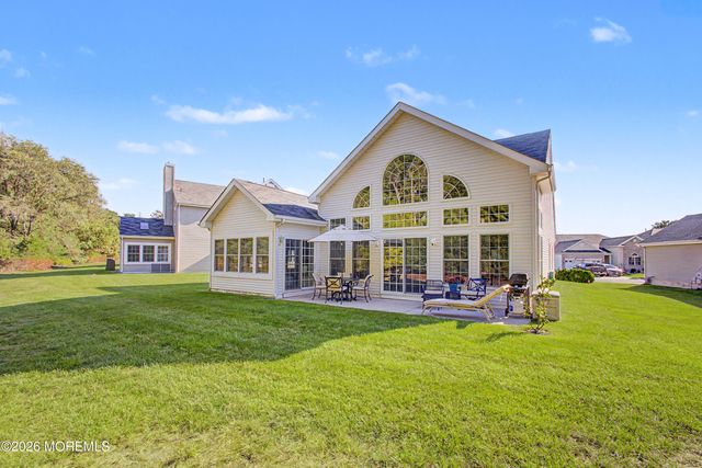 25 Kings North Road, Jackson, NJ 08527