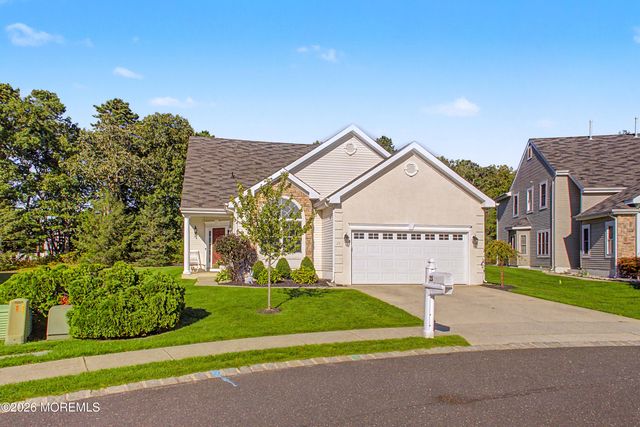 25 Kings North Road, Jackson, NJ 08527