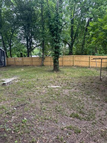 1812 W Long 17th Street, North Little Rock, AR 72114