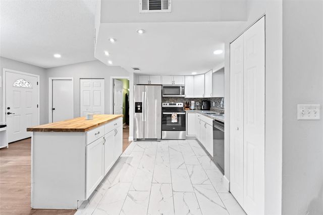 120 QUAKER RIDGE DRIVE, Daytona Beach, FL 32119