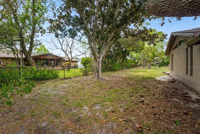 120 QUAKER RIDGE DRIVE, Daytona Beach, FL 32119