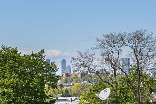 112 King Street 3, Boston, MA 02122