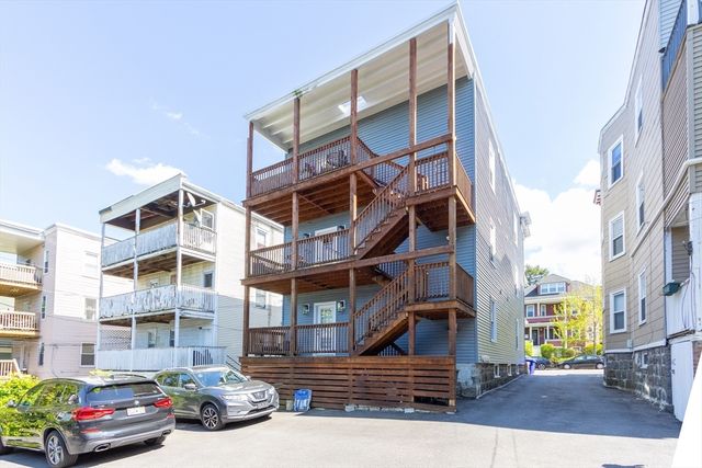 112 King Street 3, Boston, MA 02122