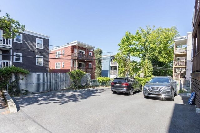 112 King Street 3, Boston, MA 02122