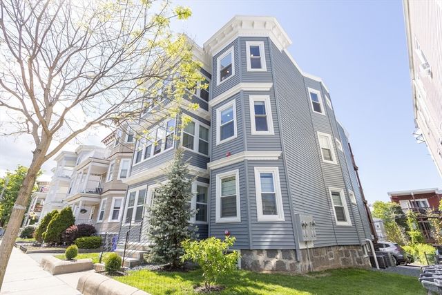 112 King Street 3, Boston, MA 02122