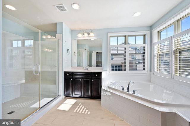 13422 REDSPIRE DR, Silver Spring, MD 20906