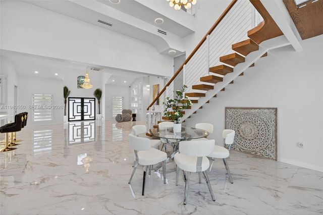 941 NE 119th St, Biscayne Park, FL 33161