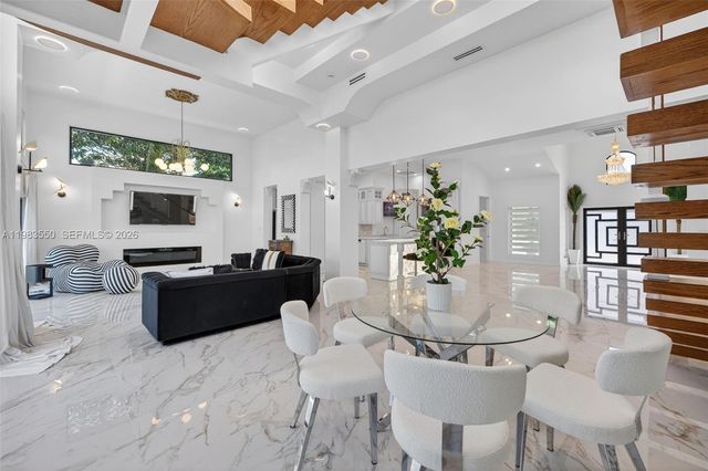 941 NE 119th St, Biscayne Park, FL 33161