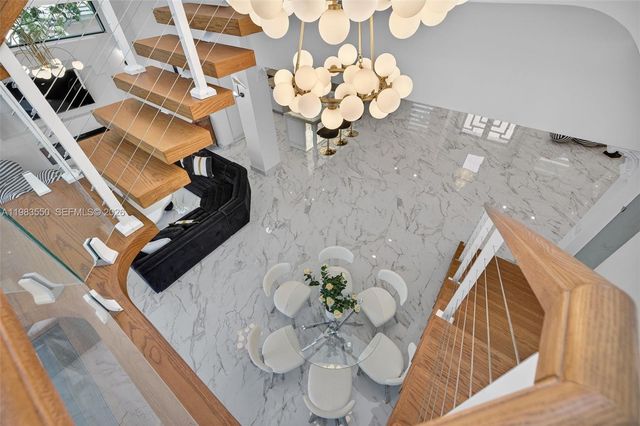 941 NE 119th St, Biscayne Park, FL 33161