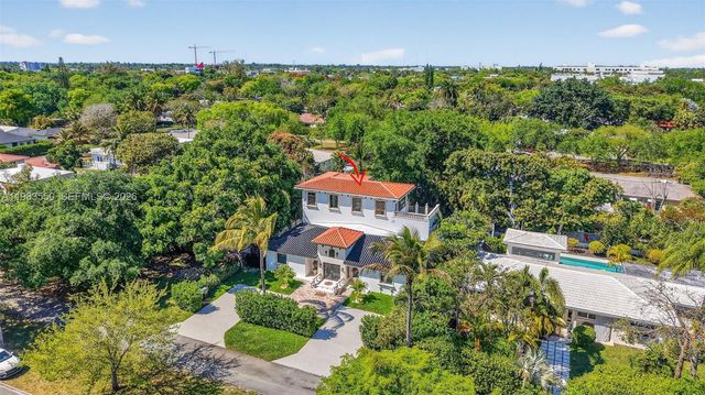 941 NE 119th St, Biscayne Park, FL 33161