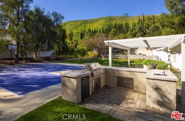 23760 Oakfield, Hidden Hills, CA 91302