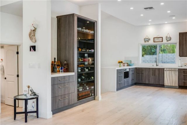 23760 Oakfield, Hidden Hills, CA 91302