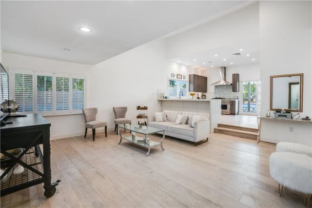 23760 Oakfield, Hidden Hills, CA 91302