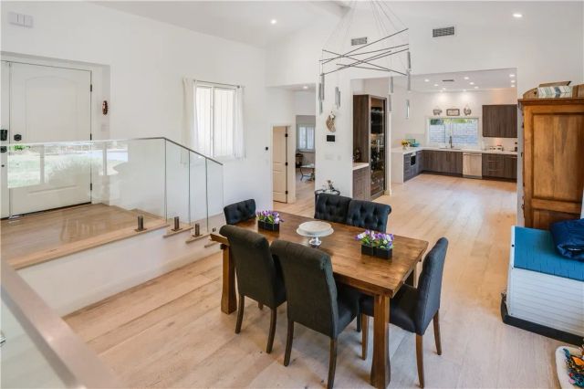 23760 Oakfield, Hidden Hills, CA 91302