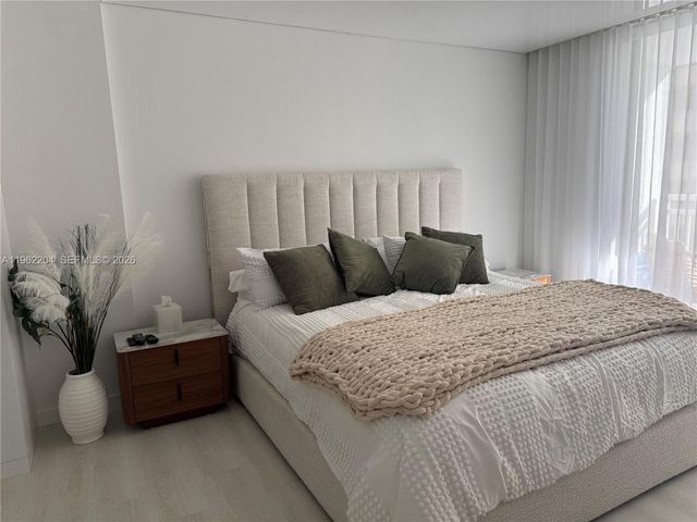 1849 S Ocean Dr 406, Hallandale Beach, FL 33009