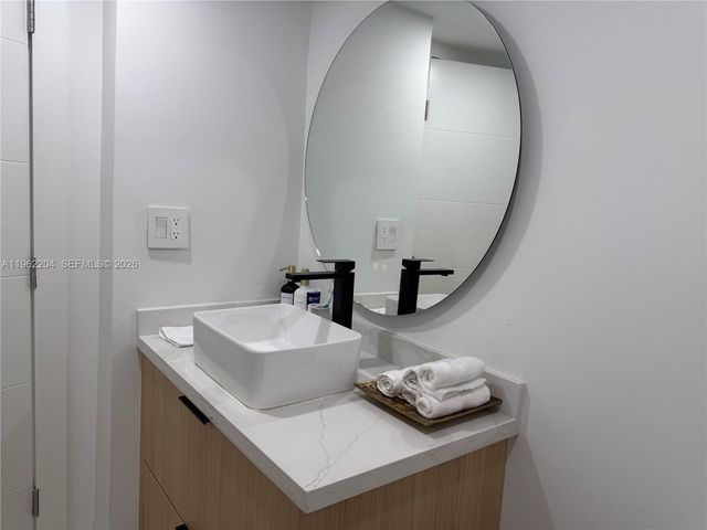 1849 S Ocean Dr 406, Hallandale Beach, FL 33009