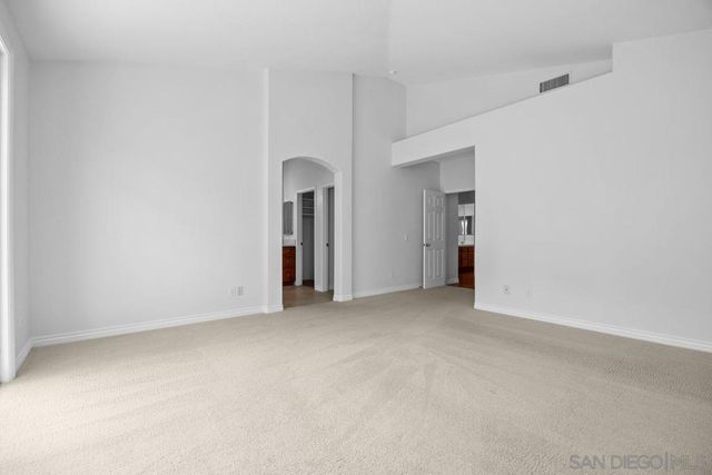 4903 Bella Collina St, Oceanside, CA 92056