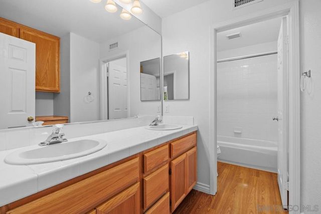 4903 Bella Collina St, Oceanside, CA 92056